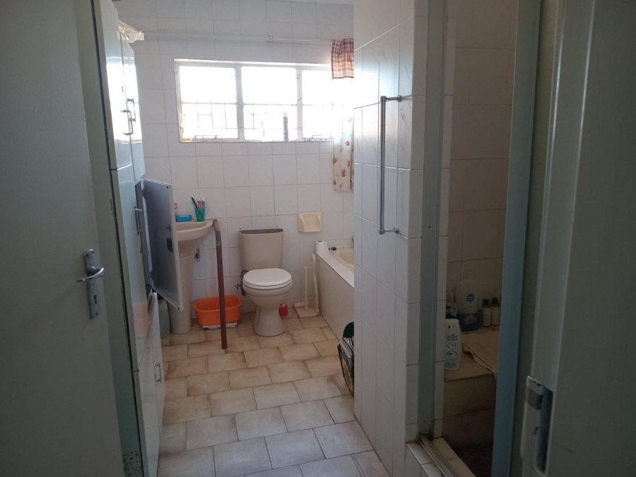7 Bedroom Property for Sale in Bloemhof North West